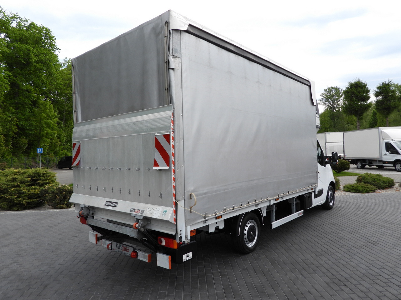 OPEL MOVANO TARPAULIN LIFT 9 PALLETS WEBASTO CRUISE CONTROL LED LIGHTS PNEUMATICS AIR CONDITIONING 165HP - Schuifzeilen bestelwagen: afbeelding 3 OPEL MOVANO TARPAULIN LIFT 9 PALLETS WEBASTO CRUISE CONTROL LED LIGHTS PNEUMATICS AIR CONDITIONING 165HP - Schuifzeilen bestelwagen: afbeelding 3