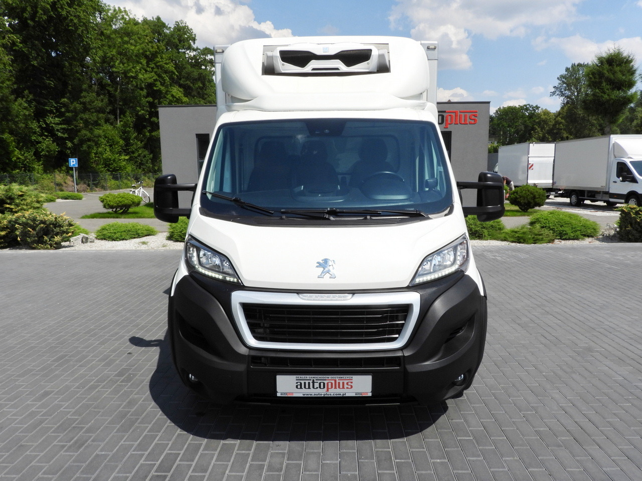PEUGEOT BOXER REGRIGERATOR BOX 0*C 8 PALLETS CRUISE CONTROL LED LIGHTS AIR CONDITIONING 165HP - Koelwagen: afbeelding 5 PEUGEOT BOXER REGRIGERATOR BOX 0*C 8 PALLETS CRUISE CONTROL LED LIGHTS AIR CONDITIONING 165HP - Koelwagen: afbeelding 5
