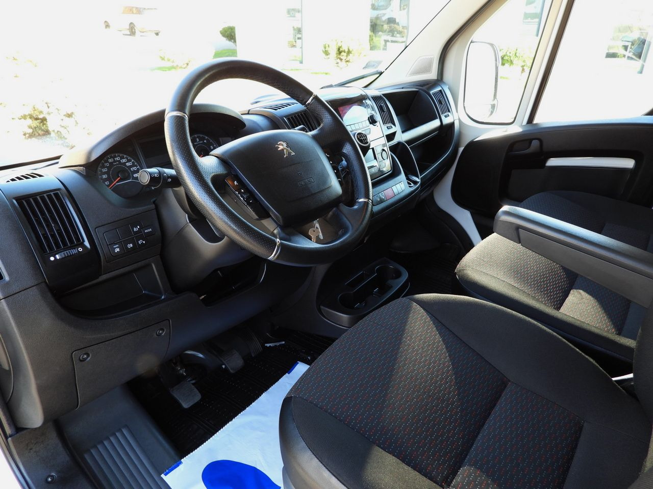 PEUGEOT BOXER TARPAULIN 10 PALLETS WEBASTO LED LIGHTS PNEUMATICS AIR CONDITIONING 165HP - Schuifzeilen bestelwagen: afbeelding 2 PEUGEOT BOXER TARPAULIN 10 PALLETS WEBASTO LED LIGHTS PNEUMATICS AIR CONDITIONING 165HP - Schuifzeilen bestelwagen: afbeelding 2