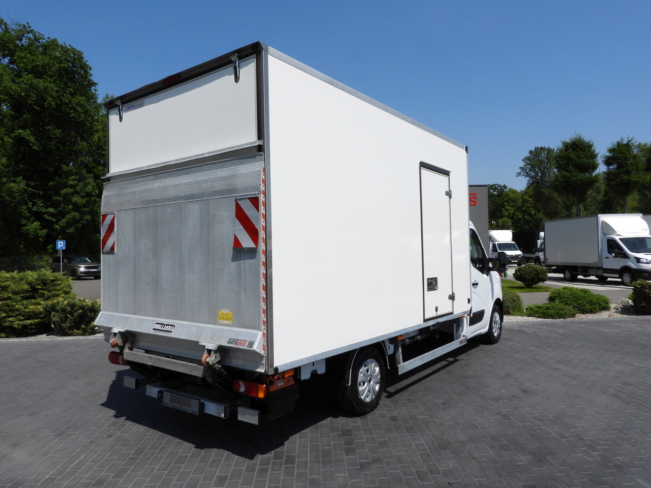 RENAULT MASTER BOX LIFT 8 PALLETS CRUISE CONTROL LED LIGHTS AIR CONDITIONING 165HP - Bestelwagen gesloten laadbak: afbeelding 3 RENAULT MASTER BOX LIFT 8 PALLETS CRUISE CONTROL LED LIGHTS AIR CONDITIONING 165HP - Bestelwagen gesloten laadbak: afbeelding 3