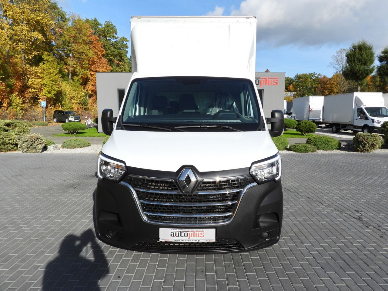 RENAULT MASTER BOX LIFT 8 PALLETS CRUISE CONTROL LED LIGHTS TWIN WHEELS AIR CONDITIONING 145HP - Bestelwagen gesloten laadbak: afbeelding 5 RENAULT MASTER BOX LIFT 8 PALLETS CRUISE CONTROL LED LIGHTS TWIN WHEELS AIR CONDITIONING 145HP - Bestelwagen gesloten laadbak: afbeelding 5
