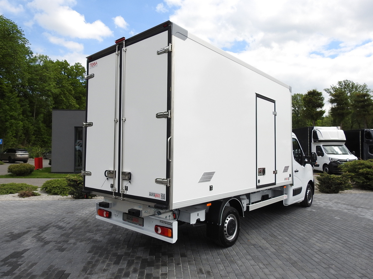 RENAULT MASTER NEW REGRIGERATOR BOX -10*C 8 PALLETS CRUISE CONTROL AIR CONDITIONING LED LIGHTS GUARANTEE 165HP - Koelwagen: afbeelding 3 RENAULT MASTER NEW REGRIGERATOR BOX -10*C 8 PALLETS CRUISE CONTROL AIR CONDITIONING LED LIGHTS GUARANTEE 165HP - Koelwagen: afbeelding 3