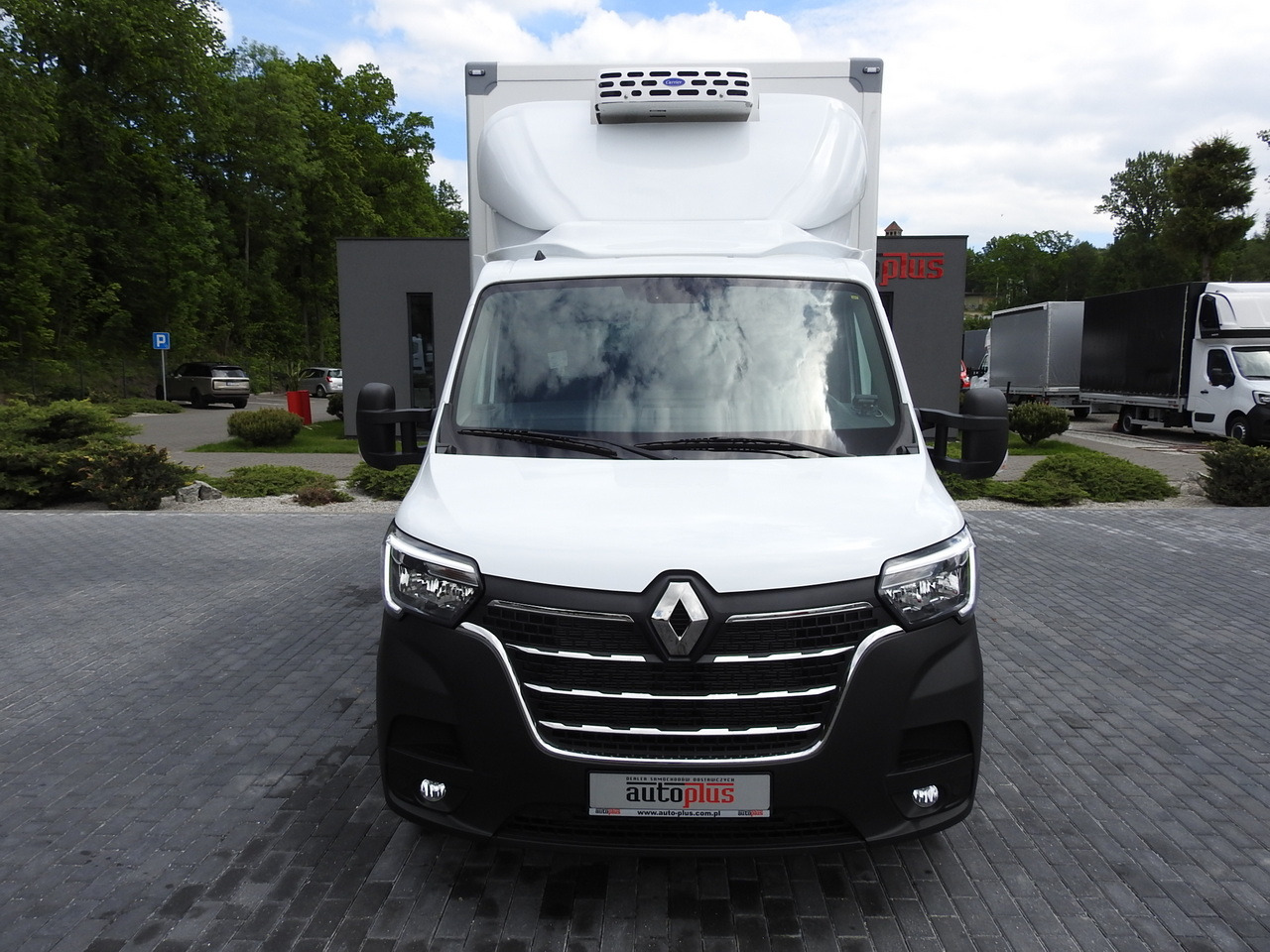 RENAULT MASTER NEW REGRIGERATOR BOX -10*C 8 PALLETS CRUISE CONTROL AIR CONDITIONING LED LIGHTS GUARANTEE 165HP - Koelwagen: afbeelding 5 RENAULT MASTER NEW REGRIGERATOR BOX -10*C 8 PALLETS CRUISE CONTROL AIR CONDITIONING LED LIGHTS GUARANTEE 165HP - Koelwagen: afbeelding 5