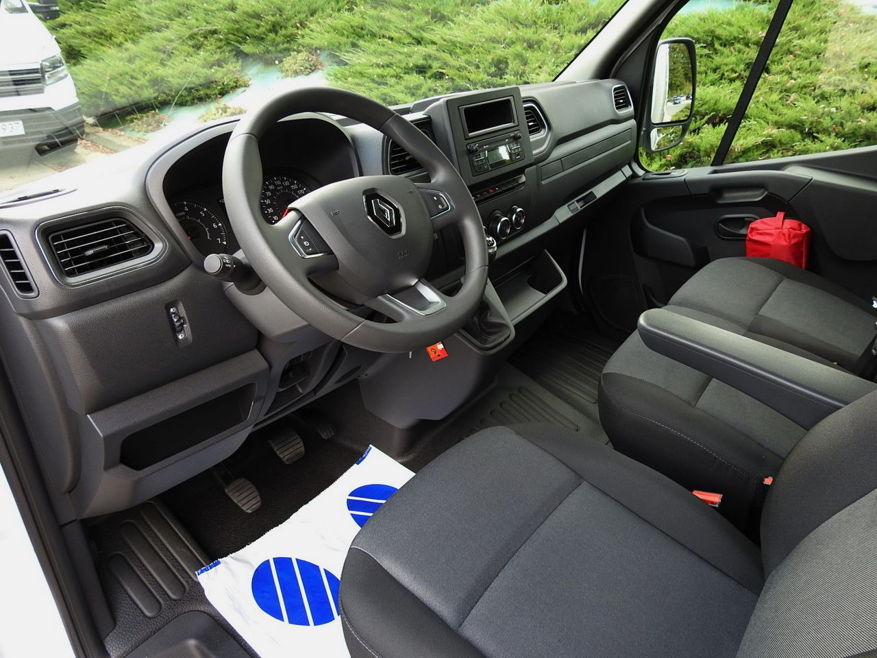 RENAULT MASTER NEW TARPAULIN 8 PALLETS CRUISE CONTROL LED LIGHTS AIR CONDITIONING 165HP - Schuifzeilen bestelwagen: afbeelding 2 RENAULT MASTER NEW TARPAULIN 8 PALLETS CRUISE CONTROL LED LIGHTS AIR CONDITIONING 165HP - Schuifzeilen bestelwagen: afbeelding 2