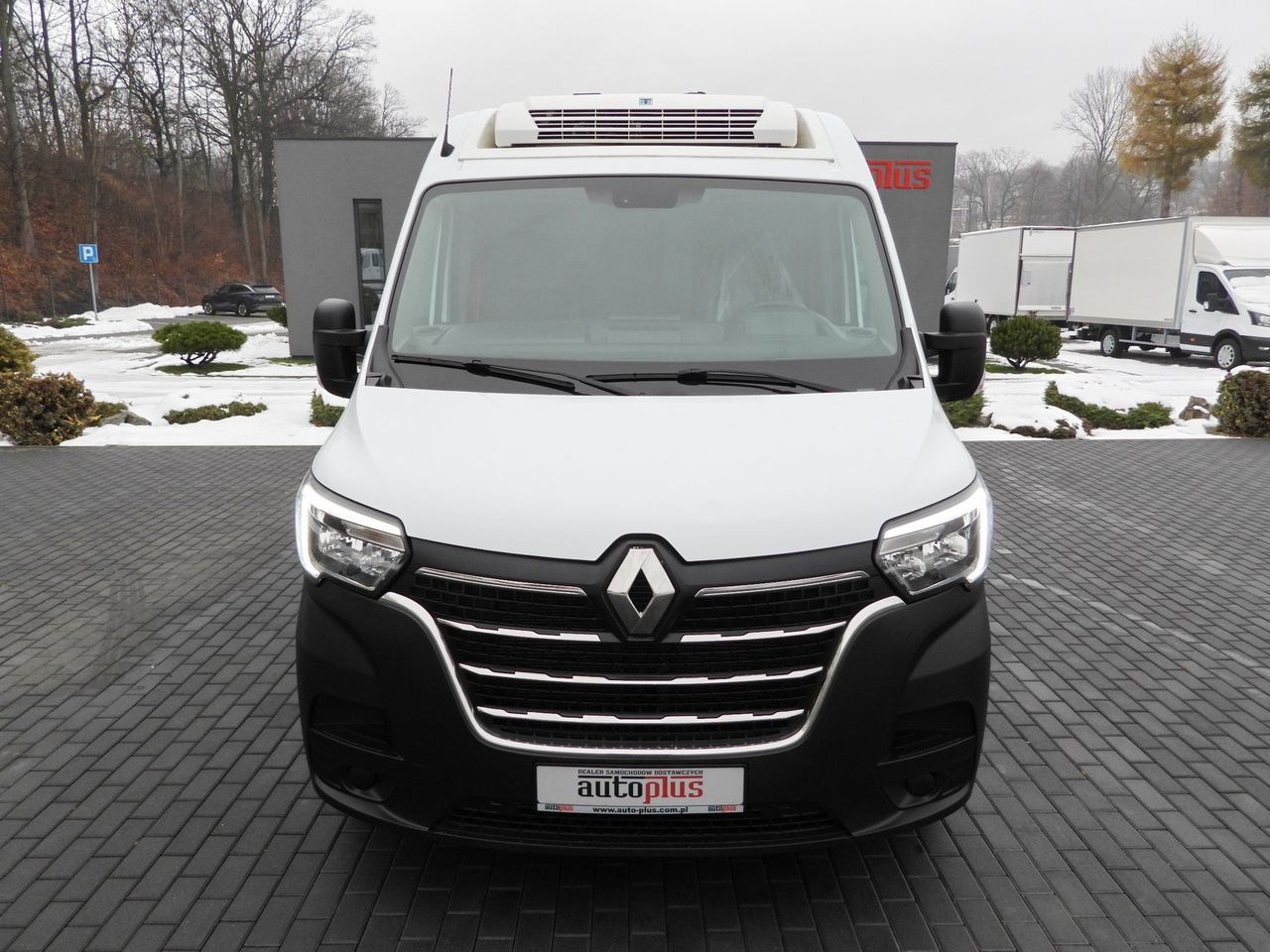 RENAULT MASTER REFRIGERATOR VAN -10*C POWER SUPPLY 230V CRUISE CONTROL NAVIGATION LED LIGHTS AIR CONDITIONING 150HP - Koelwagen: afbeelding 5 RENAULT MASTER REFRIGERATOR VAN -10*C POWER SUPPLY 230V CRUISE CONTROL NAVIGATION LED LIGHTS AIR CONDITIONING 150HP - Koelwagen: afbeelding 5