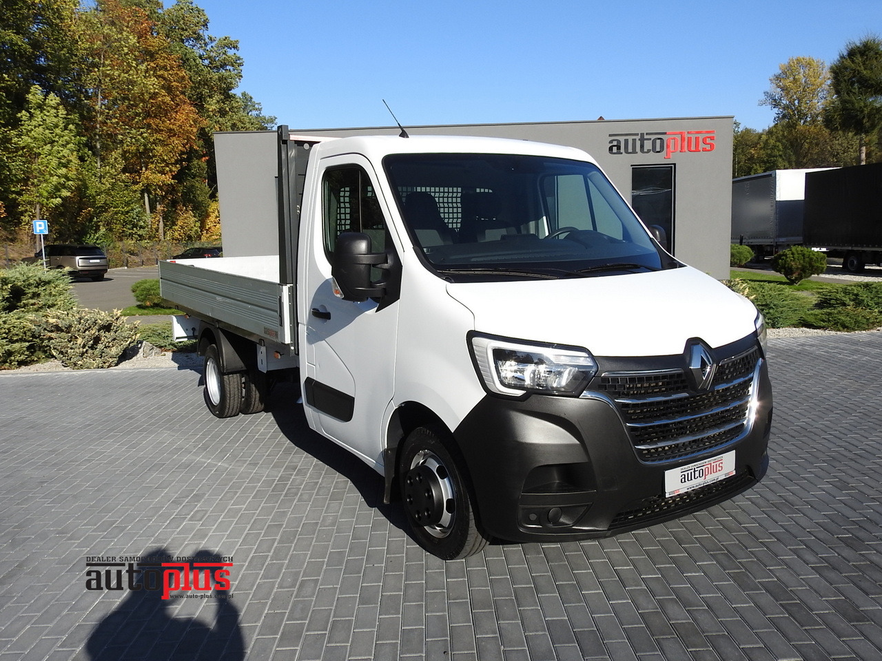 RENAULT MASTER STAKE BODY CRUISE CONTROL AIR CONDITIONING LED LIGHTS TWIN WHEELS 130HP - Bestelwagen open laadbak: afbeelding 1 RENAULT MASTER STAKE BODY CRUISE CONTROL AIR CONDITIONING LED LIGHTS TWIN WHEELS 130HP - Bestelwagen open laadbak: afbeelding 1