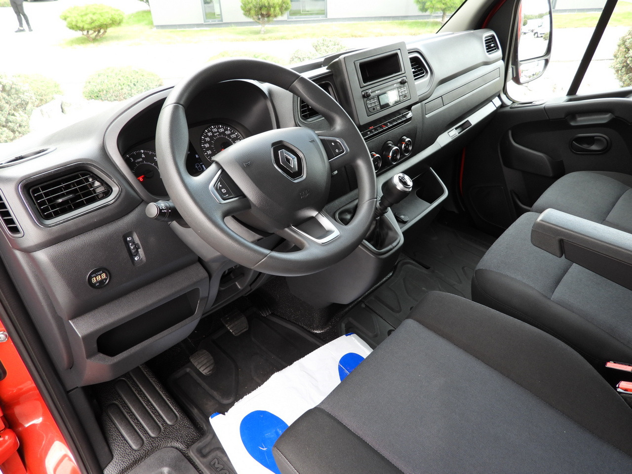 RENAULT MASTER TARPAULIN 10 PALLETS WEBASTO CRUISE CONTROL LED LIGHTS AIR CONDITIONING 165HP - Schuifzeilen bestelwagen: afbeelding 2 RENAULT MASTER TARPAULIN 10 PALLETS WEBASTO CRUISE CONTROL LED LIGHTS AIR CONDITIONING 165HP - Schuifzeilen bestelwagen: afbeelding 2