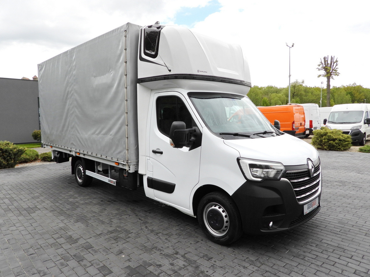 RENAULT MASTER TARPAULIN 10 PALLETS WEBASTO CRUISE CONTROL LED LIGHTS PNEUMATICS AIR CONDITIONING 165HP - Schuifzeilen bestelwagen: afbeelding 4 RENAULT MASTER TARPAULIN 10 PALLETS WEBASTO CRUISE CONTROL LED LIGHTS PNEUMATICS AIR CONDITIONING 165HP - Schuifzeilen bestelwagen: afbeelding 4
