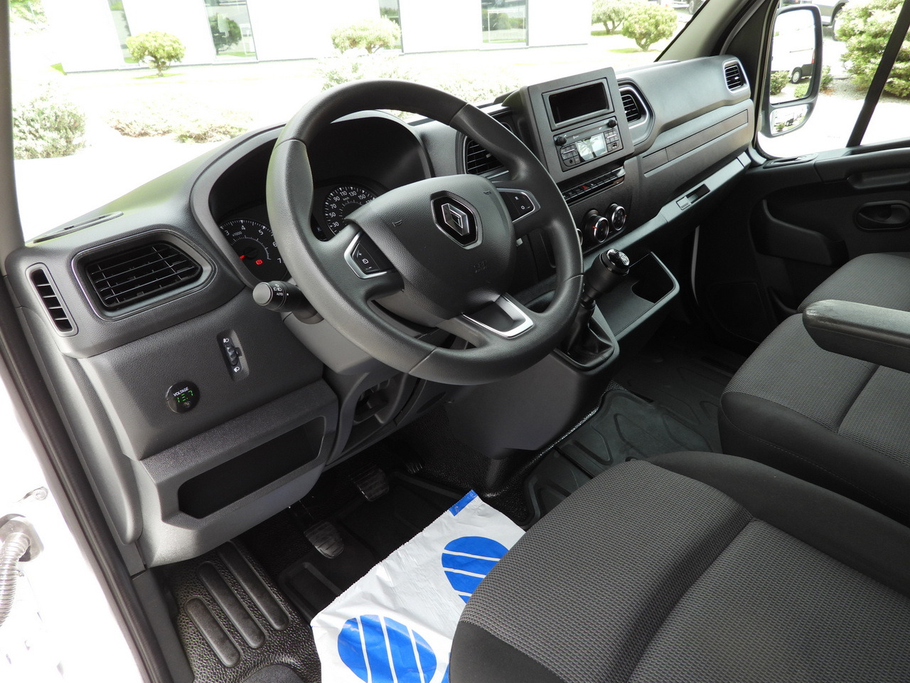 RENAULT MASTER TARPAULIN 10 PALLETS WEBASTO CRUISE CONTROL LED LIGHTS PNEUMATICS AIR CONDITIONING 165HP - Schuifzeilen bestelwagen: afbeelding 2 RENAULT MASTER TARPAULIN 10 PALLETS WEBASTO CRUISE CONTROL LED LIGHTS PNEUMATICS AIR CONDITIONING 165HP - Schuifzeilen bestelwagen: afbeelding 2