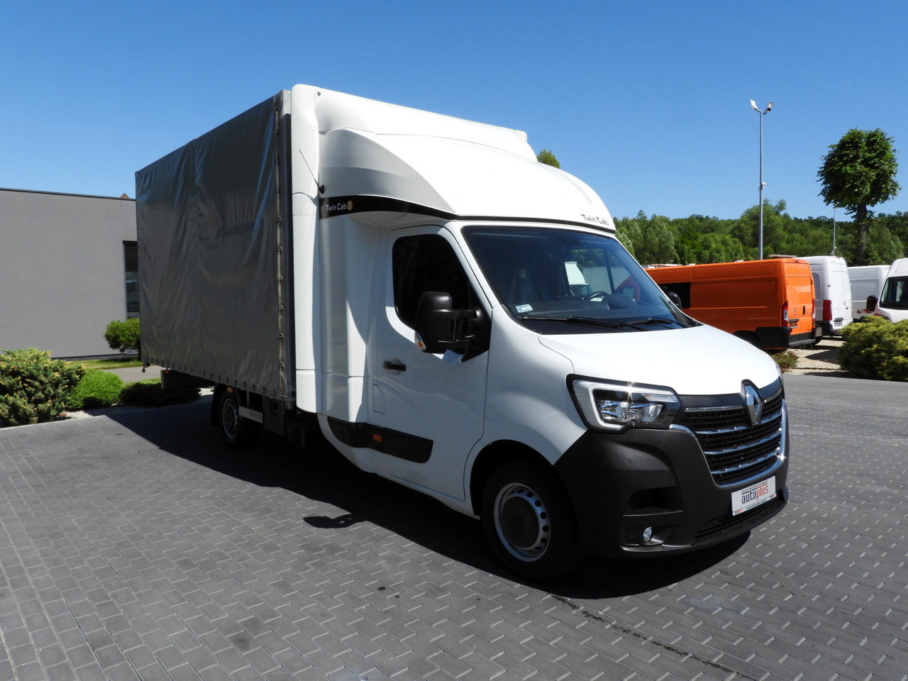 RENAULT MASTER TARPAULIN 10 PALLETS WEBASTO CRUISE CONTROL LED LIGHTS PNEUMATICS AIR CONDITIONING 165HP - Schuifzeilen bestelwagen: afbeelding 4 RENAULT MASTER TARPAULIN 10 PALLETS WEBASTO CRUISE CONTROL LED LIGHTS PNEUMATICS AIR CONDITIONING 165HP - Schuifzeilen bestelwagen: afbeelding 4