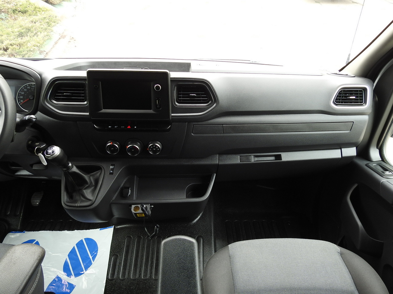 Schuifzeilen bestelwagen RENAULT MASTER TARPAULIN 10 PALLETS WEBASTO CRUISE CONTROL NAVIGATION AIR CONDITIONING LED LIGHTS PNEUMATICS 165HP: afbeelding 35 Schuifzeilen bestelwagen RENAULT MASTER TARPAULIN 10 PALLETS WEBASTO CRUISE CONTROL NAVIGATION AIR CONDITIONING LED LIGHTS PNEUMATICS 165HP: afbeelding 35