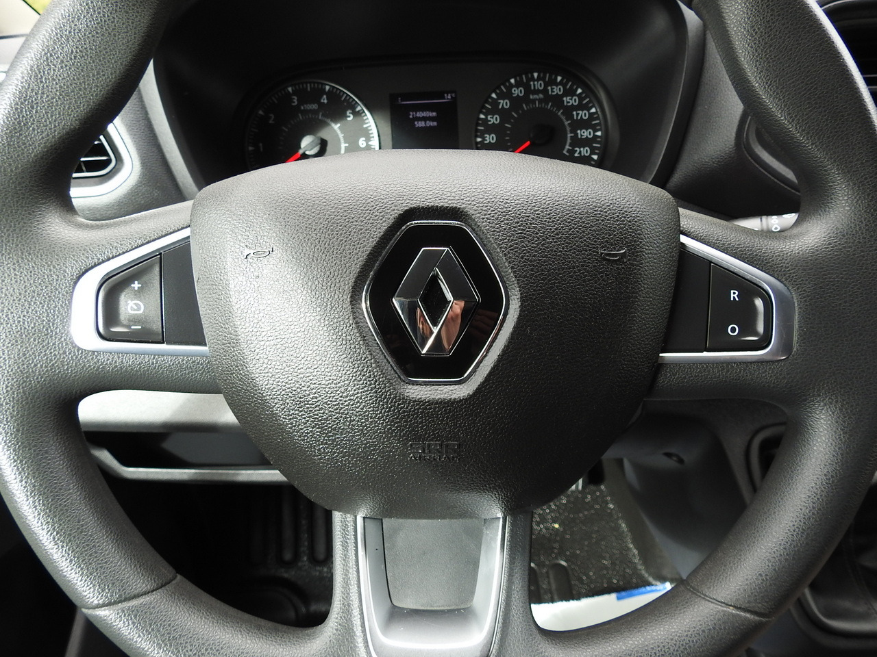 Schuifzeilen bestelwagen RENAULT MASTER TARPAULIN 10 PALLETS WEBASTO CRUISE CONTROL NAVIGATION AIR CONDITIONING LED LIGHTS PNEUMATICS 165HP: afbeelding 33 Schuifzeilen bestelwagen RENAULT MASTER TARPAULIN 10 PALLETS WEBASTO CRUISE CONTROL NAVIGATION AIR CONDITIONING LED LIGHTS PNEUMATICS 165HP: afbeelding 33