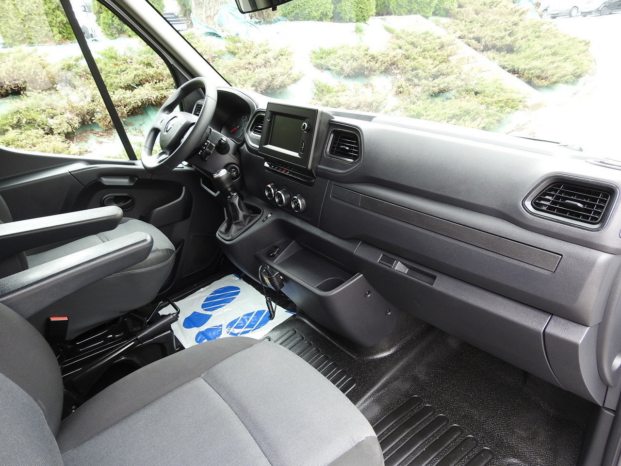 Schuifzeilen bestelwagen RENAULT MASTER TARPAULIN 10 PALLETS WEBASTO CRUISE CONTROL NAVIGATION AIR CONDITIONING LED LIGHTS PNEUMATICS 165HP: afbeelding 40 Schuifzeilen bestelwagen RENAULT MASTER TARPAULIN 10 PALLETS WEBASTO CRUISE CONTROL NAVIGATION AIR CONDITIONING LED LIGHTS PNEUMATICS 165HP: afbeelding 40