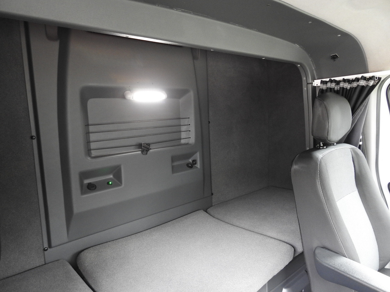 Schuifzeilen bestelwagen RENAULT MASTER TARPAULIN 10 PALLETS WEBASTO CRUISE CONTROL NAVIGATION AIR CONDITIONING LED LIGHTS PNEUMATICS 165HP: afbeelding 43 Schuifzeilen bestelwagen RENAULT MASTER TARPAULIN 10 PALLETS WEBASTO CRUISE CONTROL NAVIGATION AIR CONDITIONING LED LIGHTS PNEUMATICS 165HP: afbeelding 43