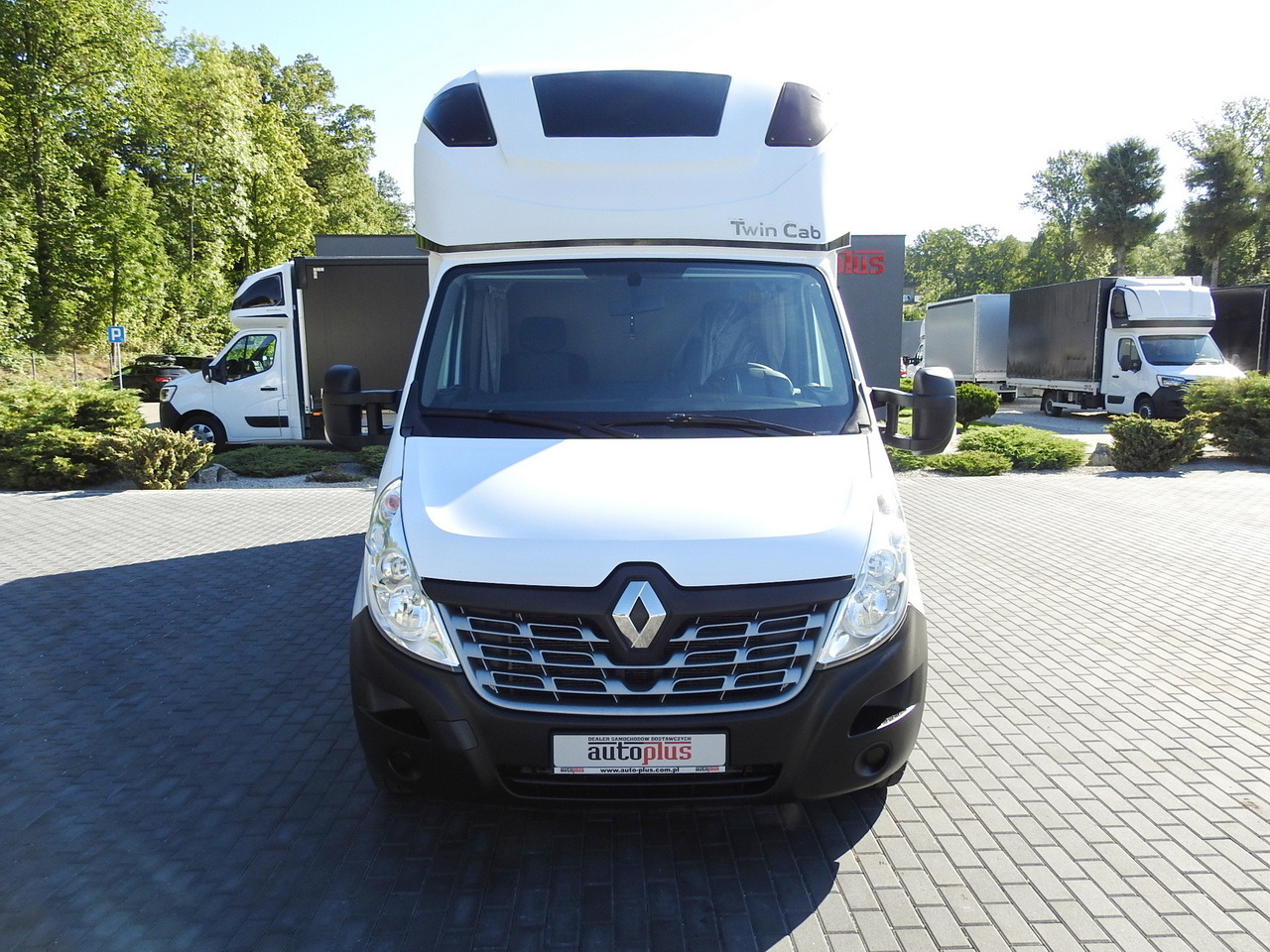 RENAULT MASTER TARPAULIN 8 PALLETS WEBASTO CRUISE CONTROL AIR CONDITIONING PNEUMATICS 170HP - Schuifzeilen bestelwagen: afbeelding 5 RENAULT MASTER TARPAULIN 8 PALLETS WEBASTO CRUISE CONTROL AIR CONDITIONING PNEUMATICS 170HP - Schuifzeilen bestelwagen: afbeelding 5