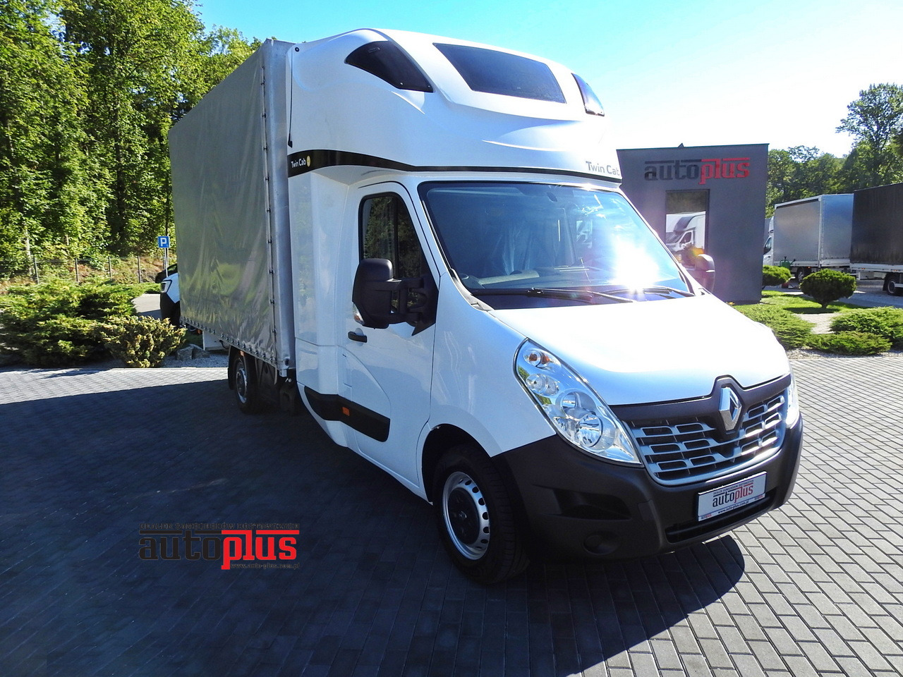 RENAULT MASTER TARPAULIN 8 PALLETS WEBASTO CRUISE CONTROL AIR CONDITIONING PNEUMATICS 170HP - Schuifzeilen bestelwagen: afbeelding 1 RENAULT MASTER TARPAULIN 8 PALLETS WEBASTO CRUISE CONTROL AIR CONDITIONING PNEUMATICS 170HP - Schuifzeilen bestelwagen: afbeelding 1