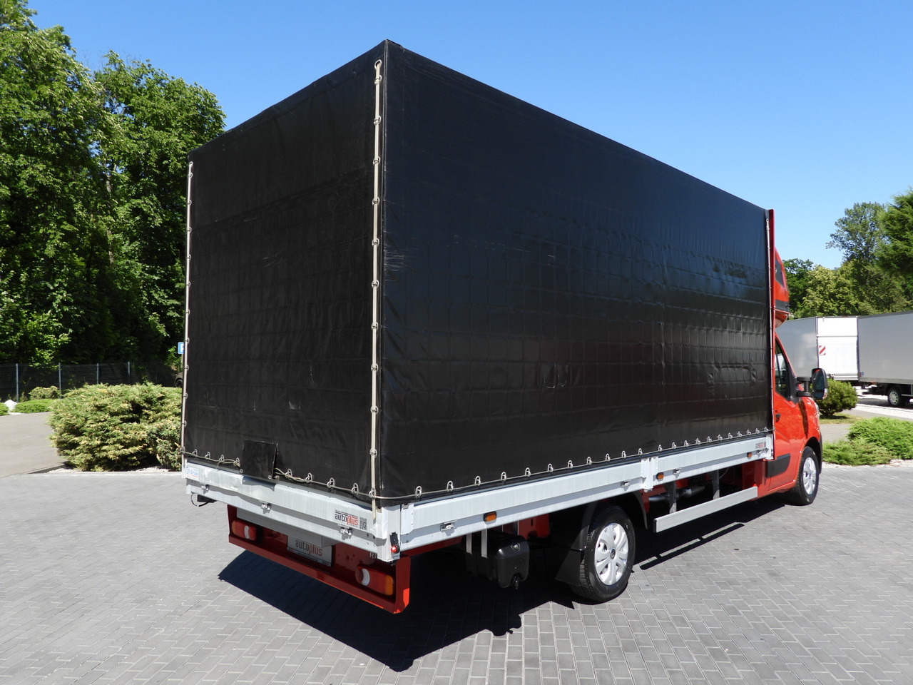 RENAULT MASTER TARPAULIN WEBASTO CRUISE CONTROL LED LIGHTS PNEUMATICS AIR CONDITIONING 165HP - Schuifzeilen bestelwagen: afbeelding 3 RENAULT MASTER TARPAULIN WEBASTO CRUISE CONTROL LED LIGHTS PNEUMATICS AIR CONDITIONING 165HP - Schuifzeilen bestelwagen: afbeelding 3