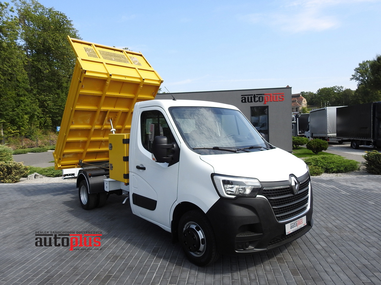 RENAULT MASTER TIPPER CRUISE CONTROL NAVIGATION AIR CONDITIONING LED LIGHTS TWIN WHEELS LOAD WEIGHT 145HP - Kipper bestelwagen: afbeelding 1 RENAULT MASTER TIPPER CRUISE CONTROL NAVIGATION AIR CONDITIONING LED LIGHTS TWIN WHEELS LOAD WEIGHT 145HP - Kipper bestelwagen: afbeelding 1
