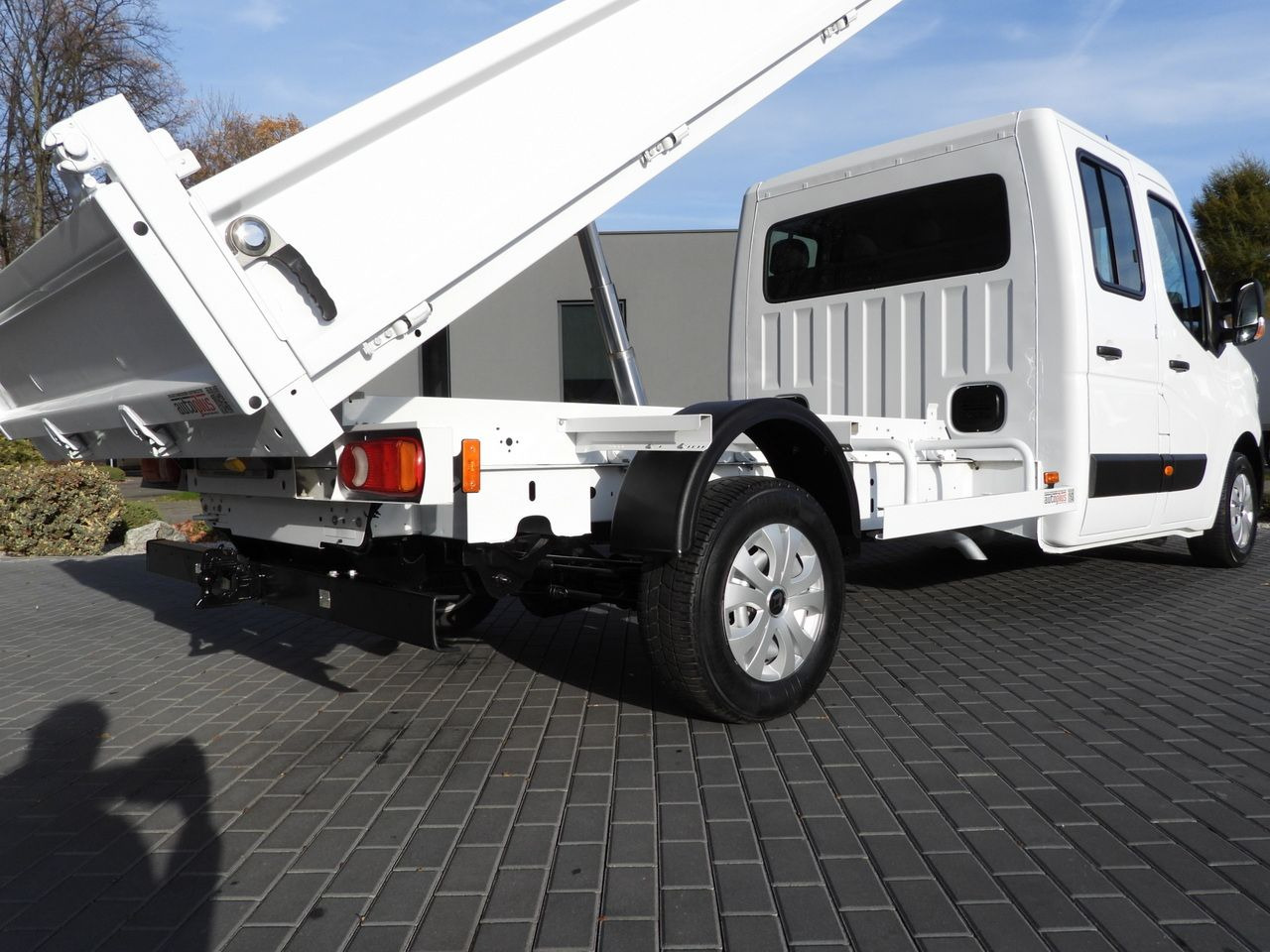 Leasing RENAULT MASTER TIPPER DOUBLE CABIN DOKA 6 SEATS CRUISE CONTROL LED LIGHTS AIR CONDITIONING  145HP RENAULT MASTER TIPPER DOUBLE CABIN DOKA 6 SEATS CRUISE CONTROL LED LIGHTS AIR CONDITIONING  145HP: afbeelding 22