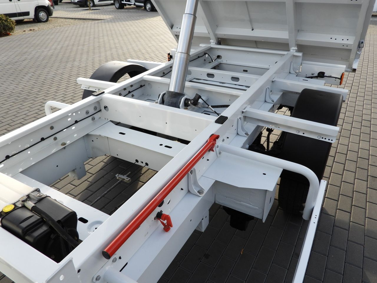 Leasing RENAULT MASTER TIPPER DOUBLE CABIN DOKA 6 SEATS CRUISE CONTROL LED LIGHTS AIR CONDITIONING  145HP RENAULT MASTER TIPPER DOUBLE CABIN DOKA 6 SEATS CRUISE CONTROL LED LIGHTS AIR CONDITIONING  145HP: afbeelding 20