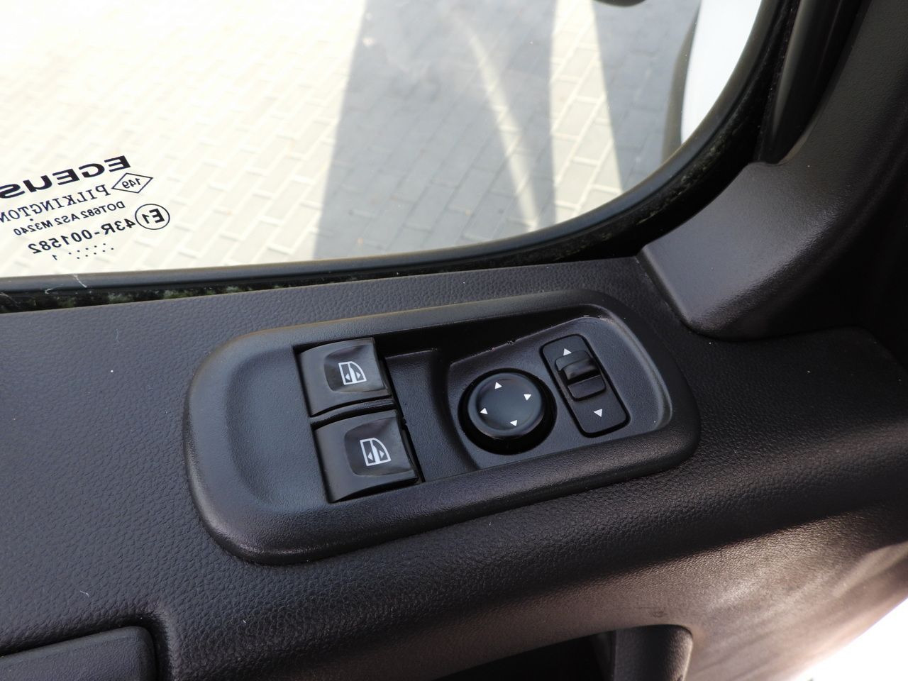 Leasing RENAULT MASTER TIPPER DOUBLE CABIN DOKA 6 SEATS CRUISE CONTROL LED LIGHTS AIR CONDITIONING  145HP RENAULT MASTER TIPPER DOUBLE CABIN DOKA 6 SEATS CRUISE CONTROL LED LIGHTS AIR CONDITIONING  145HP: afbeelding 25