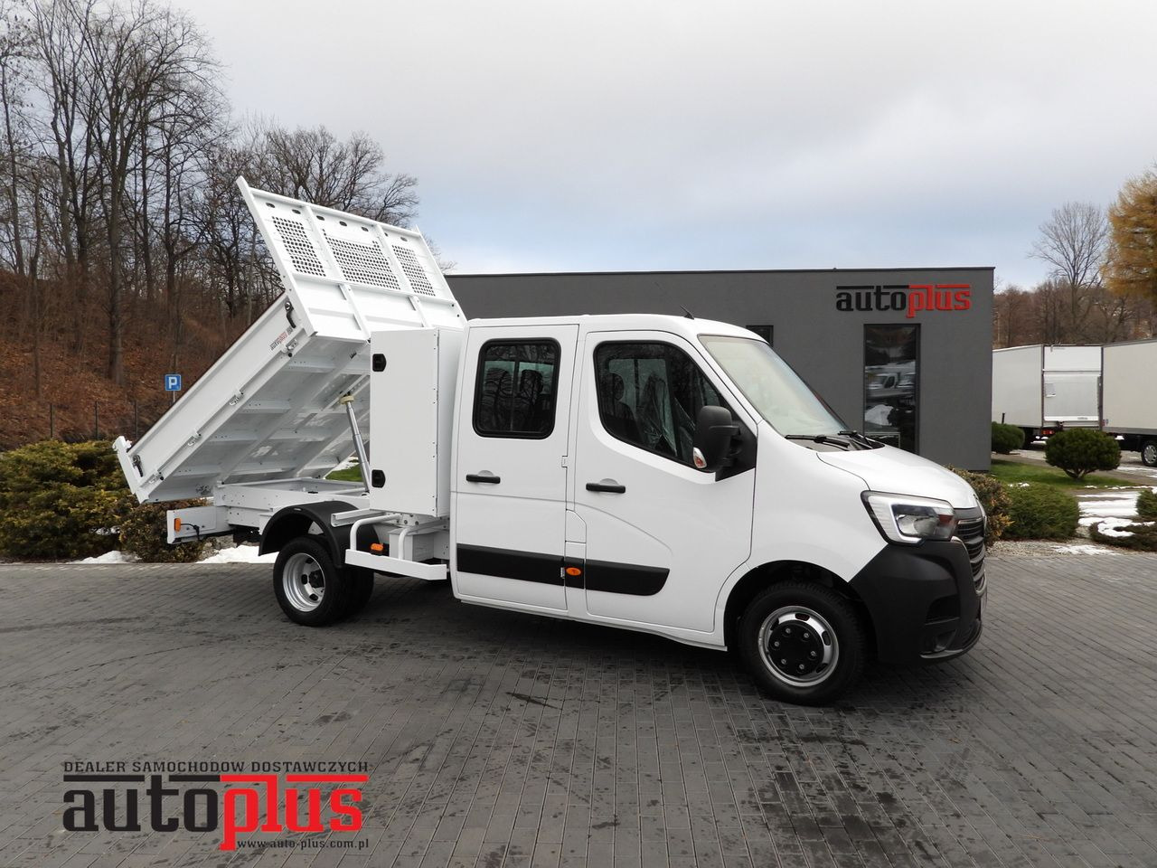 RENAULT MASTER TIPPER DOUBLE CABIN DOKA 6 SEATS CRUISE CONTROL LED LIGHTS TWIN WHEELS AIR CONDITIONING 145HP - Kipper bestelwagen: afbeelding 1 RENAULT MASTER TIPPER DOUBLE CABIN DOKA 6 SEATS CRUISE CONTROL LED LIGHTS TWIN WHEELS AIR CONDITIONING 145HP - Kipper bestelwagen: afbeelding 1