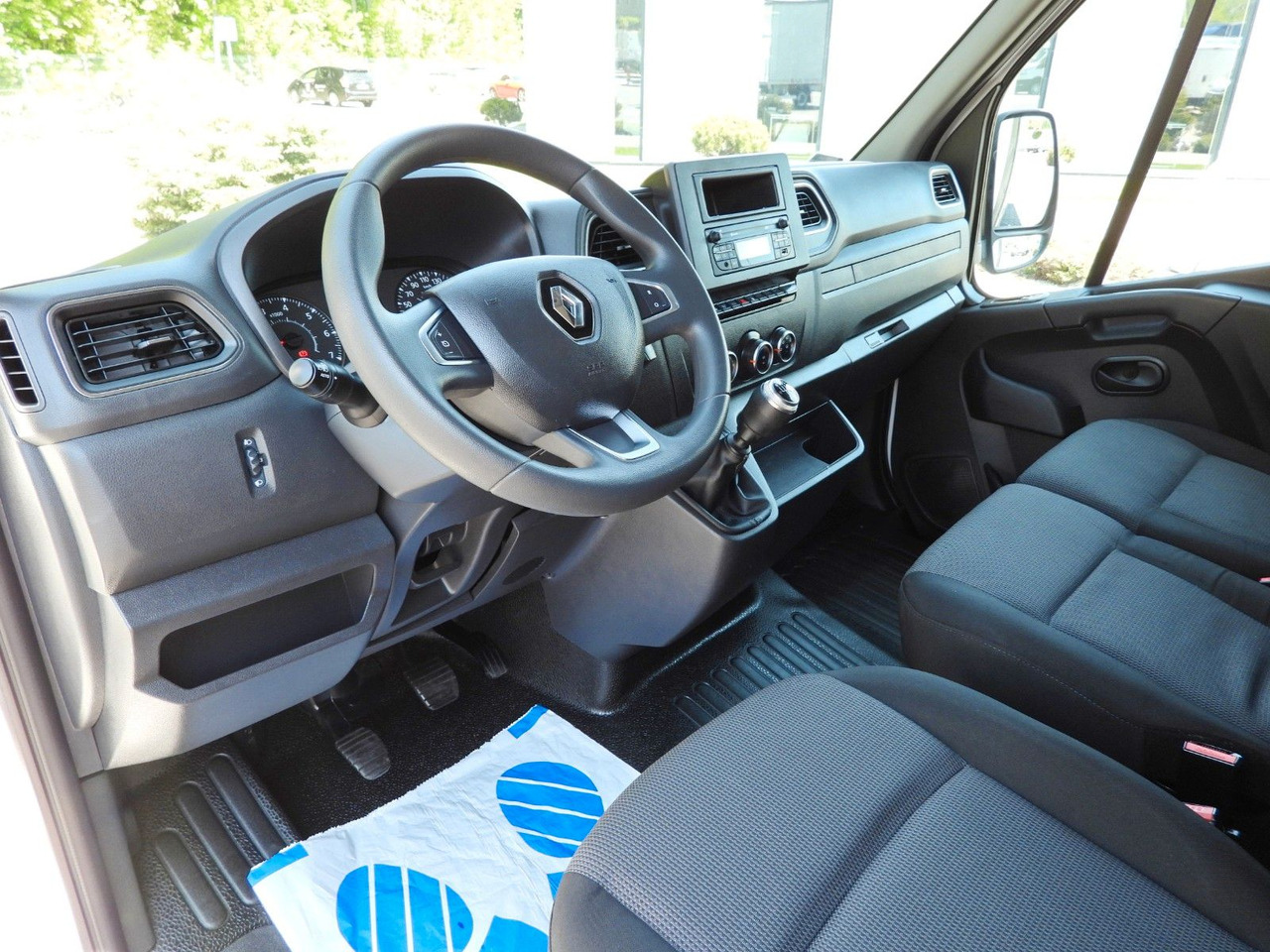 Renault MASTER PRITSCHE PLANE 10 PALETTEN WEBASTO A/C - Schuifzeilen bestelwagen: afbeelding 2 Renault MASTER PRITSCHE PLANE 10 PALETTEN WEBASTO A/C - Schuifzeilen bestelwagen: afbeelding 2