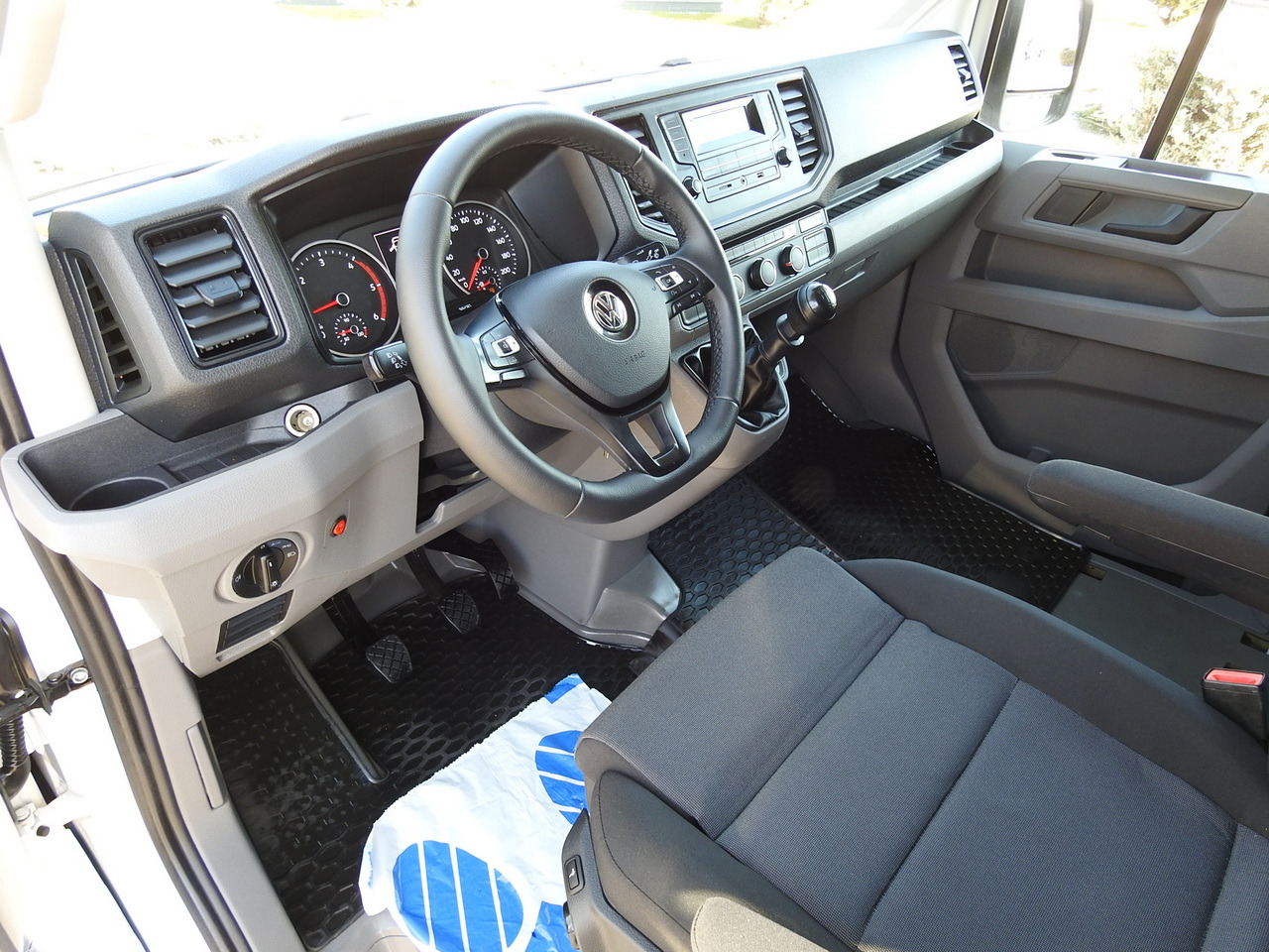 VOLKSWAGEN CRAFTER TARPAULIN 10 PALLETS WEBASTO CRUISE CONTROL AIR CONDITIONING LED LIGHTS PNEUMATICS 180HP - Schuifzeilen bestelwagen: afbeelding 2 VOLKSWAGEN CRAFTER TARPAULIN 10 PALLETS WEBASTO CRUISE CONTROL AIR CONDITIONING LED LIGHTS PNEUMATICS 180HP - Schuifzeilen bestelwagen: afbeelding 2