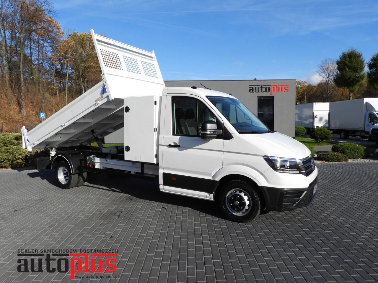 VOLKSWAGEN CRAFTER TIPPER CRUISE CONTROL NAVIGATION TWIN WHEELS AIR CONDITIONING 180HP - Kipper bestelwagen: afbeelding 1 VOLKSWAGEN CRAFTER TIPPER CRUISE CONTROL NAVIGATION TWIN WHEELS AIR CONDITIONING 180HP - Kipper bestelwagen: afbeelding 1
