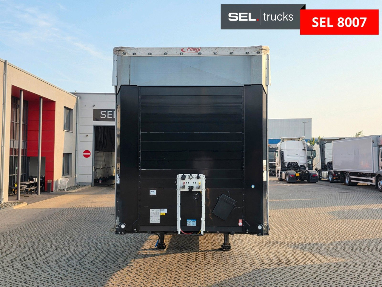 Fliegl SDS01 / Hubdach / EDSCHA / Mega / Liftachse - Schuifzeiloplegger: afbeelding 2 Fliegl SDS01 / Hubdach / EDSCHA / Mega / Liftachse - Schuifzeiloplegger: afbeelding 2