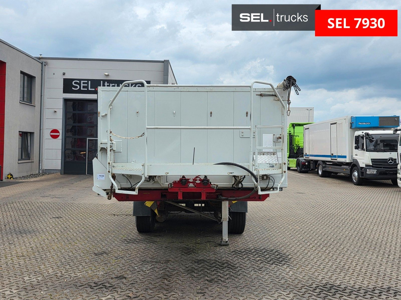 Kempf SK35/3 / 2 Seiten Kipper / Pendelplappe rechts ! - Kipper oplegger: afbeelding 3 Kempf SK35/3 / 2 Seiten Kipper / Pendelplappe rechts ! - Kipper oplegger: afbeelding 3