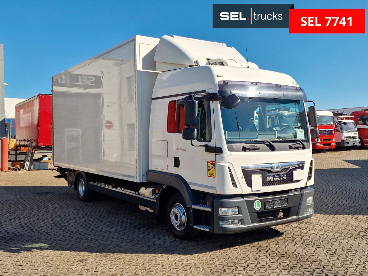 MAN TGL 12.250 4X2 BL / Ladebordwand - Koelwagen vrachtwagen: afbeelding 3 MAN TGL 12.250 4X2 BL / Ladebordwand - Koelwagen vrachtwagen: afbeelding 3
