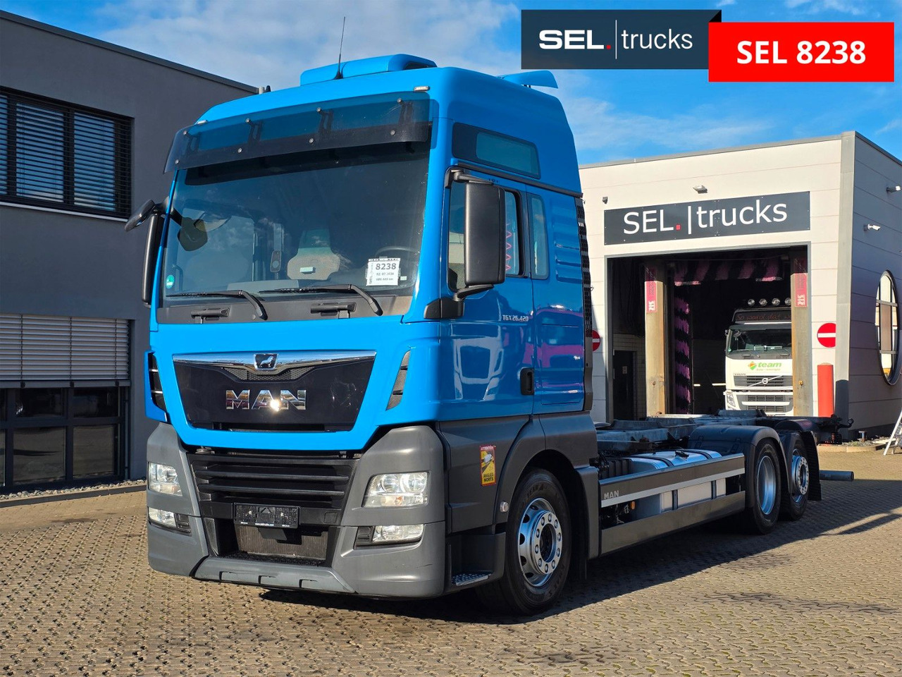 MAN TGX 26.420 6x2-2 LL / Intarder / Standklima - Containertransporter/ Wissellaadbak vrachtwagen: afbeelding 1 MAN TGX 26.420 6x2-2 LL / Intarder / Standklima - Containertransporter/ Wissellaadbak vrachtwagen: afbeelding 1