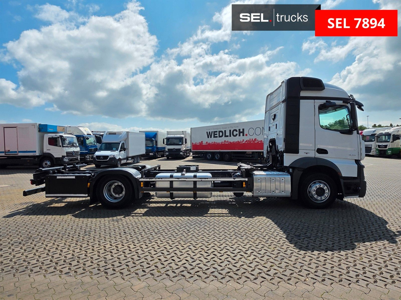 Mercedes-Benz Actros 1842 / Standklimaanlage - Containertransporter/ Wissellaadbak vrachtwagen: afbeelding 4 Mercedes-Benz Actros 1842 / Standklimaanlage - Containertransporter/ Wissellaadbak vrachtwagen: afbeelding 4