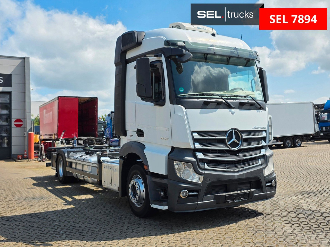 Mercedes-Benz Actros 1842 / Standklimaanlage - Containertransporter/ Wissellaadbak vrachtwagen: afbeelding 3 Mercedes-Benz Actros 1842 / Standklimaanlage - Containertransporter/ Wissellaadbak vrachtwagen: afbeelding 3