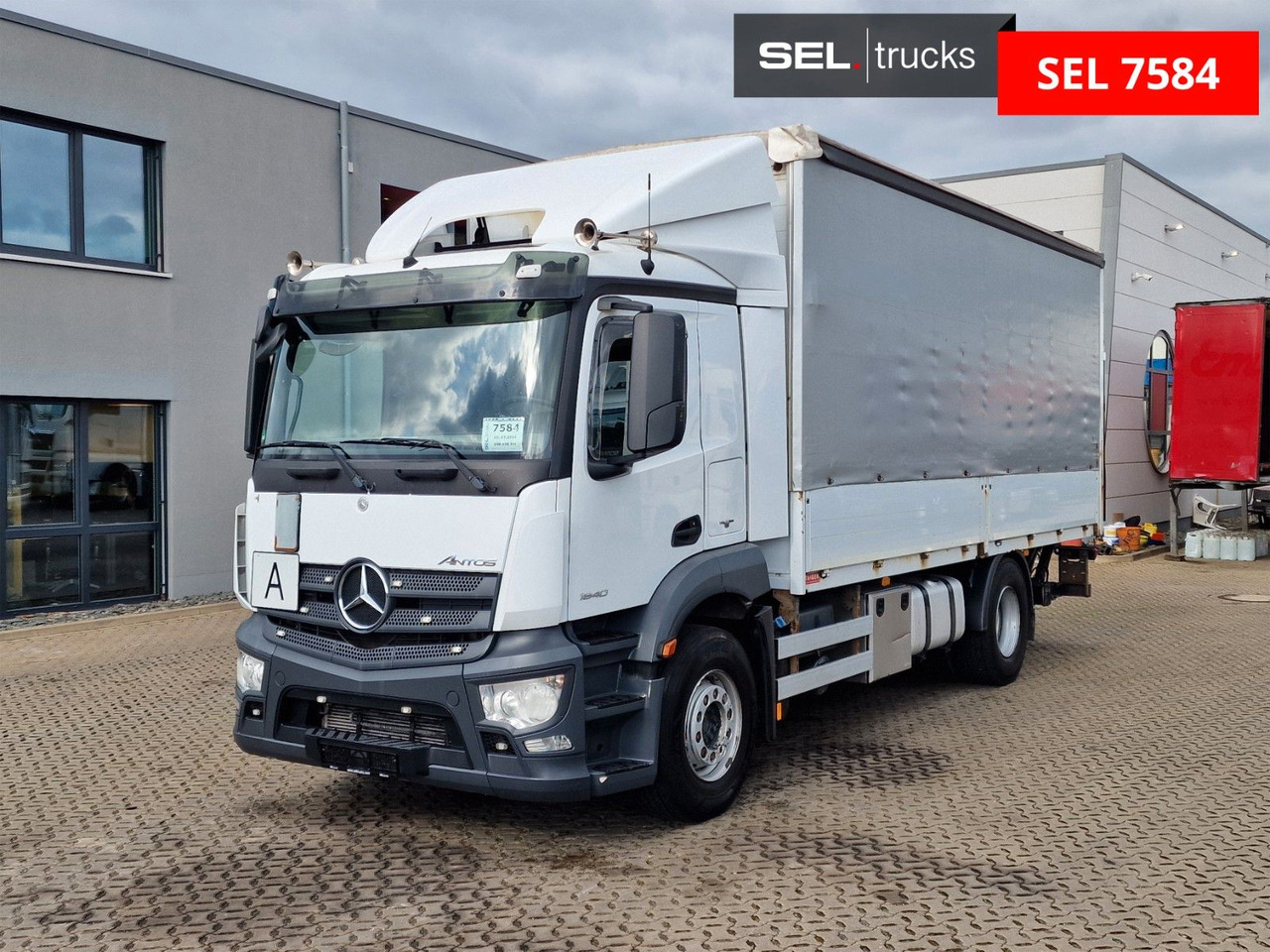 Mercedes-Benz Antos 1840 / Ladebordwand - Schuifzeilen vrachtwagen: afbeelding 1 Mercedes-Benz Antos 1840 / Ladebordwand - Schuifzeilen vrachtwagen: afbeelding 1