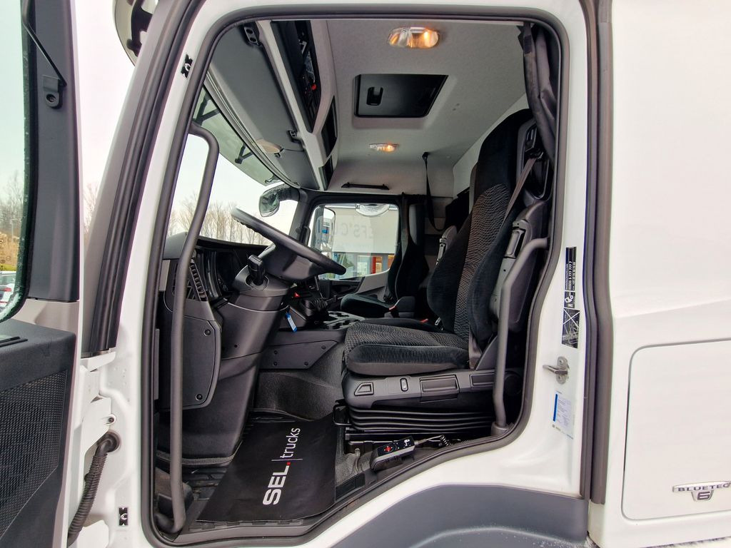 Schuifzeilen vrachtwagen Mercedes-Benz Antos 1840 Mercedes-Benz Antos 1840: afbeelding 16 Schuifzeilen vrachtwagen Mercedes-Benz Antos 1840 Mercedes-Benz Antos 1840: afbeelding 16