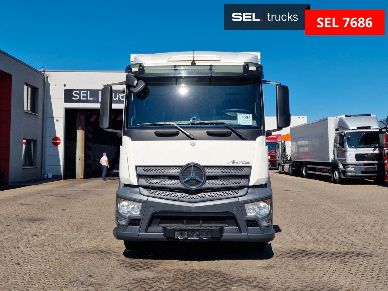 Mercedes-Benz Antos 2543 / Ladebordwand / Lenkachse /Liftachse - Drankenwagen vrachtwagen: afbeelding 2 Mercedes-Benz Antos 2543 / Ladebordwand / Lenkachse /Liftachse - Drankenwagen vrachtwagen: afbeelding 2