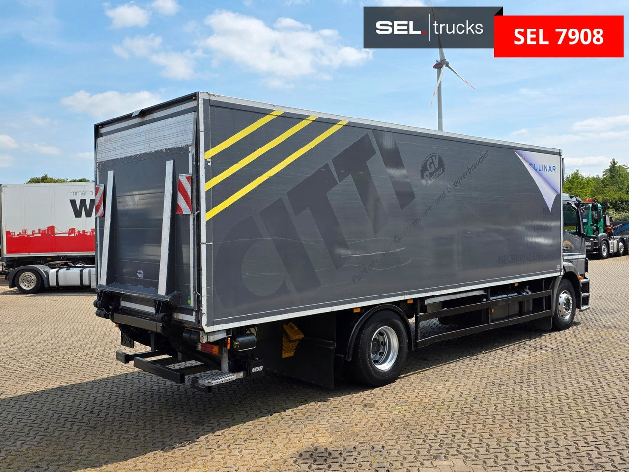Mercedes-Benz Axor 1824L / Ladebordwand / Carrier Supra 950Mt - Koelwagen vrachtwagen: afbeelding 5 Mercedes-Benz Axor 1824L / Ladebordwand / Carrier Supra 950Mt - Koelwagen vrachtwagen: afbeelding 5