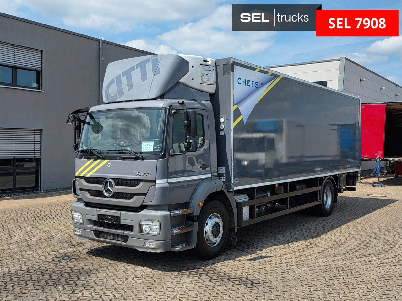 Mercedes-Benz Axor 1824L / Ladebordwand / Carrier Supra 950Mt - Koelwagen vrachtwagen: afbeelding 1 Mercedes-Benz Axor 1824L / Ladebordwand / Carrier Supra 950Mt - Koelwagen vrachtwagen: afbeelding 1