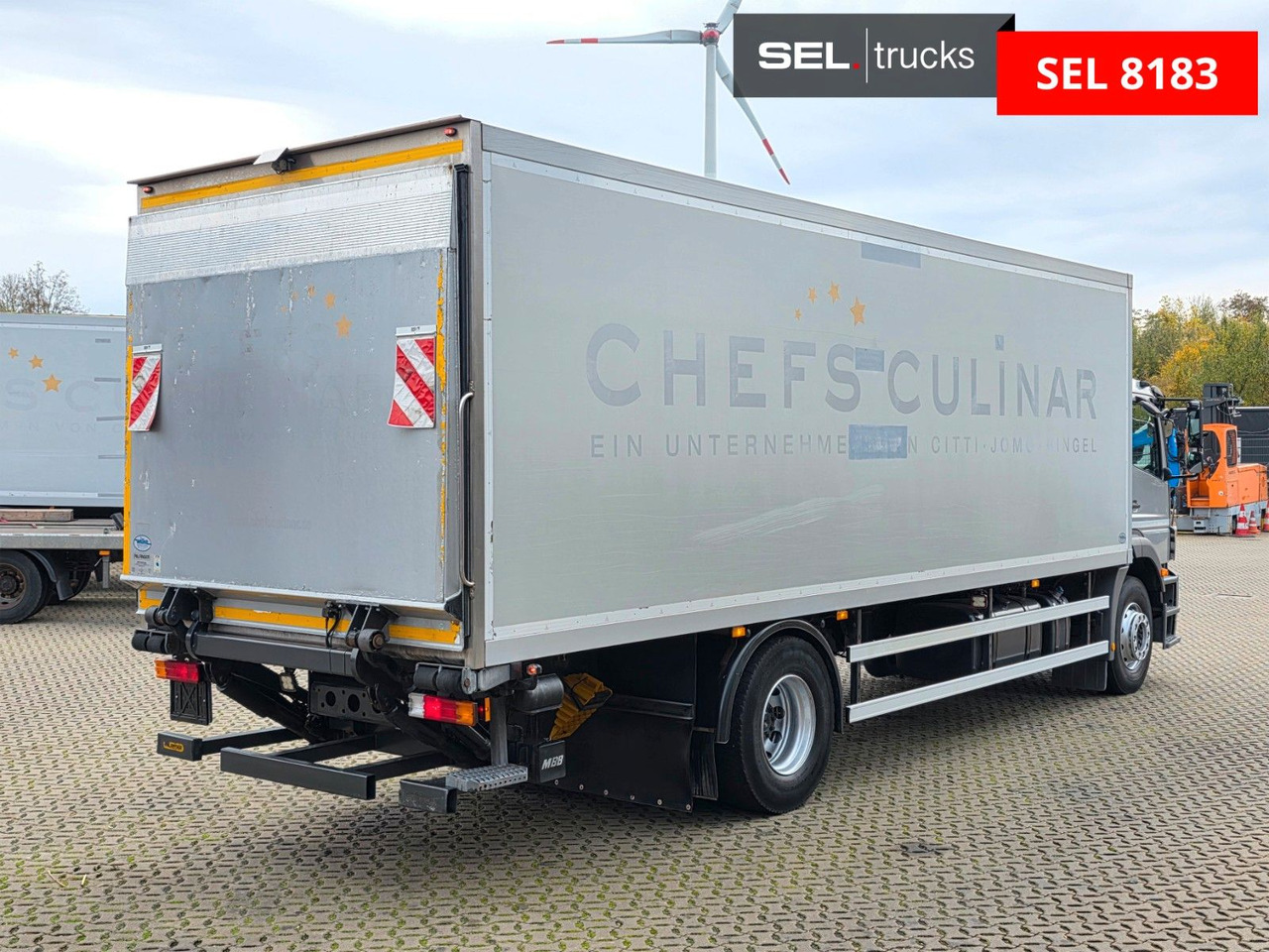 Mercedes-Benz Axor 1826 / Ladebordwand / Carrier Supra 1250 Mt - Koelwagen vrachtwagen: afbeelding 5 Mercedes-Benz Axor 1826 / Ladebordwand / Carrier Supra 1250 Mt - Koelwagen vrachtwagen: afbeelding 5