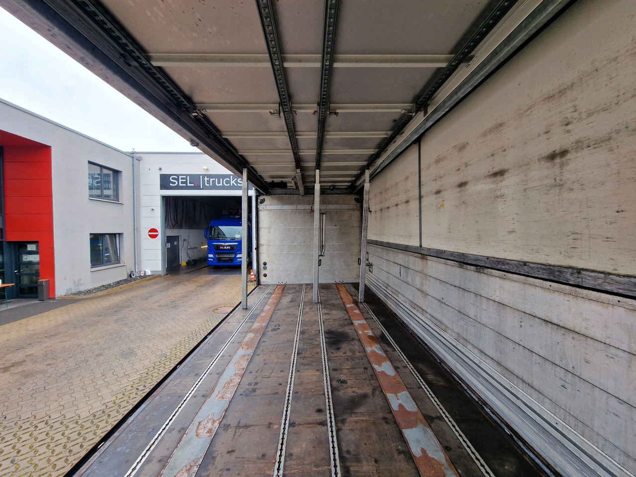 Drankenwagen aanhangwagen System Trailers PRASL 18 / Ladebordwand: afbeelding 13 Drankenwagen aanhangwagen System Trailers PRASL 18 / Ladebordwand: afbeelding 13