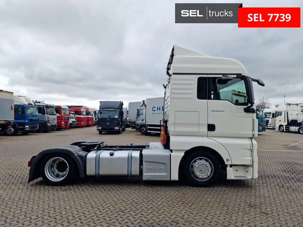 MAN TGX 18.400 4X2 LLS-U / ZF Intarder / LOW KM !!! - Trekker: afbeelding 4 MAN TGX 18.400 4X2 LLS-U / ZF Intarder / LOW KM !!! - Trekker: afbeelding 4
