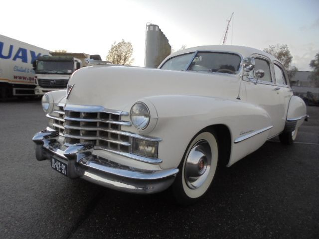 Cadillac Fleetwood sedan - Sedan: afbeelding 1 Cadillac Fleetwood sedan - Sedan: afbeelding 1