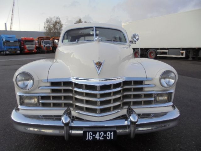 Cadillac Fleetwood sedan - Sedan: afbeelding 2 Cadillac Fleetwood sedan - Sedan: afbeelding 2