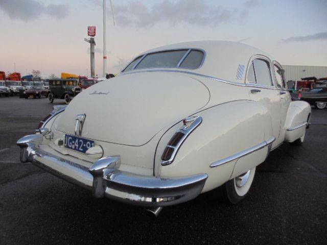Cadillac Fleetwood sedan - Sedan: afbeelding 4 Cadillac Fleetwood sedan - Sedan: afbeelding 4