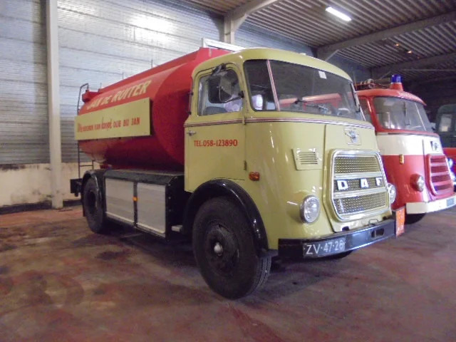 DAF 1600 A1600DF 360 - Tankwagen: afbeelding 2 DAF 1600 A1600DF 360 - Tankwagen: afbeelding 2