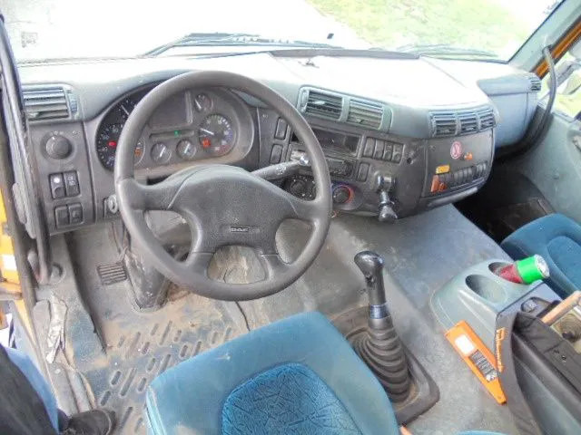 Leasing DAF 85.360 8X4 DAF 85.360 8X4: afbeelding 17