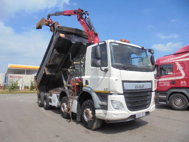 DAF CF 370 8X4 + PALFINGER EPSILON - Kipper vrachtwagen, Kraanwagen: afbeelding 3 DAF CF 370 8X4 + PALFINGER EPSILON - Kipper vrachtwagen, Kraanwagen: afbeelding 3