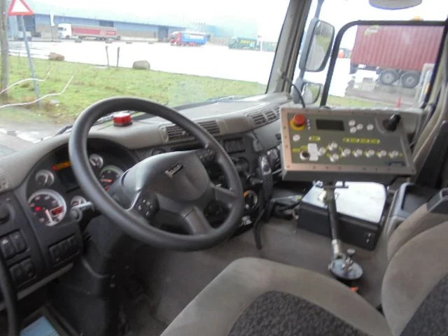 Vuilniswagen DAF CF 75.250 FAN 6X2: afbeelding 11